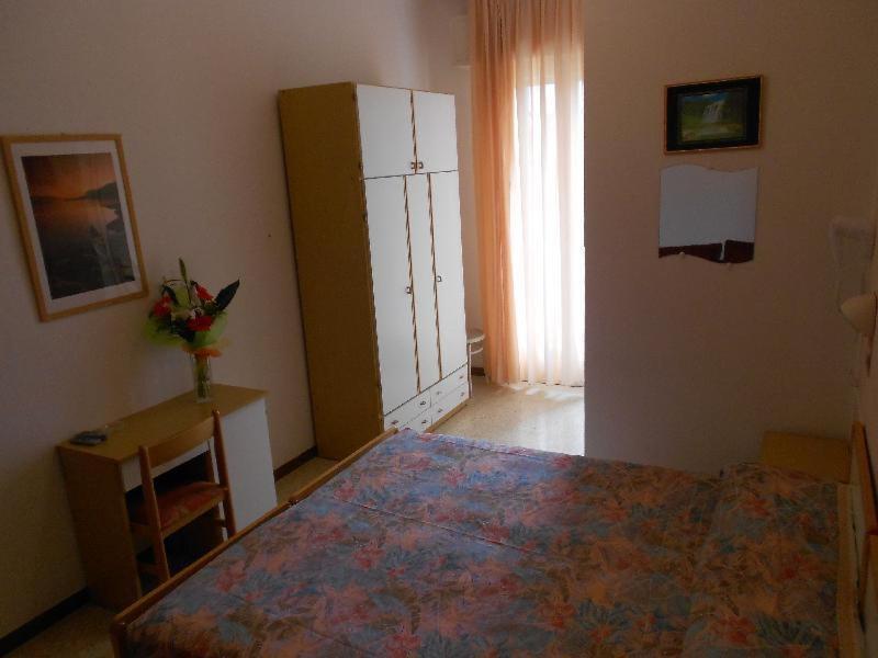 Hotel Vevey Ρίμινι Εξωτερικό φωτογραφία