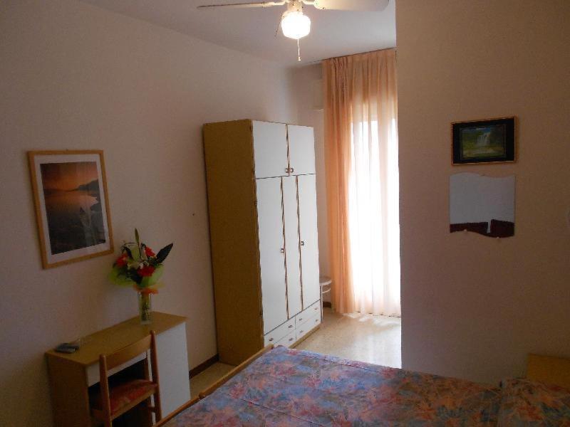 Hotel Vevey Ρίμινι Δωμάτιο φωτογραφία
