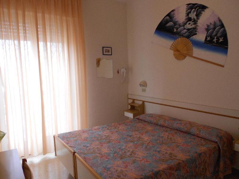 Hotel Vevey Ρίμινι Δωμάτιο φωτογραφία
